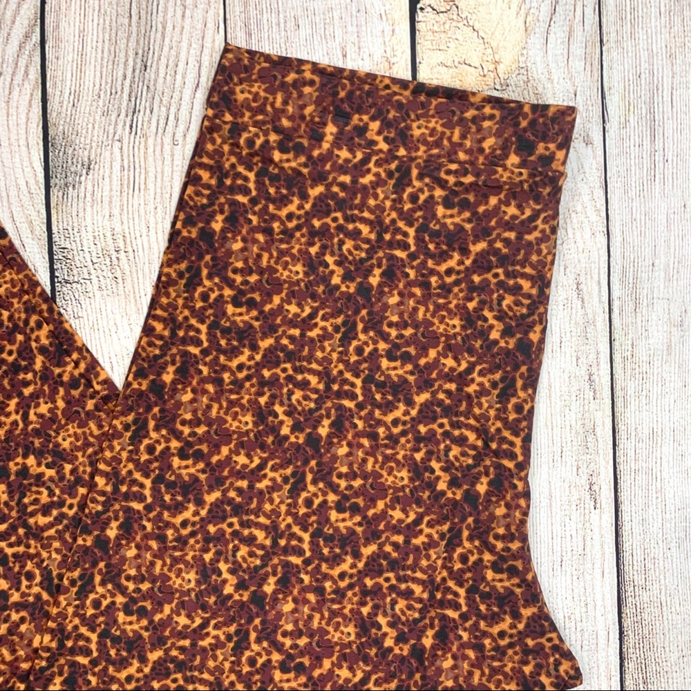 5/$25 Simply Emma Animal Print Leggings Pants - Picture 2 of 8